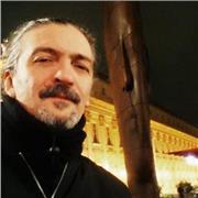 Lic. en Comunicación con gran experiencia en el mundo audiovisual y de la música